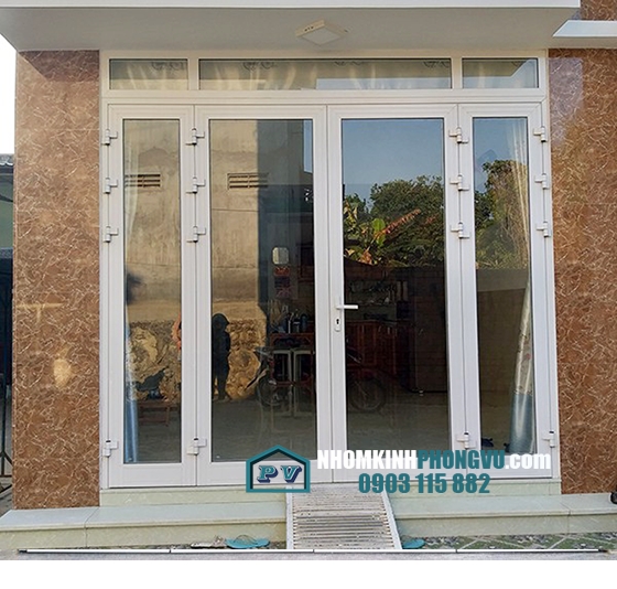 Mẫu cửa nhôm xingfa 4 cánh mở quay màu trắng sứ BỀN - ĐẸP